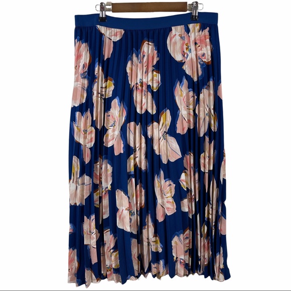 a new day Skirts A New Day Pleated Midi Skirt Blue Floral Print